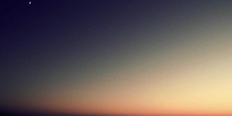 从阈值告警到AI先知：工业设备状态监测的智能算法融合革命